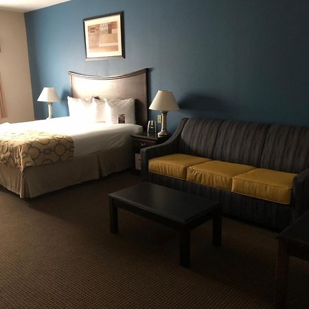 Baymont By Wyndham Decatur Hotel Bagian luar foto