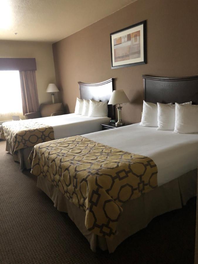 Baymont By Wyndham Decatur Hotel Bagian luar foto