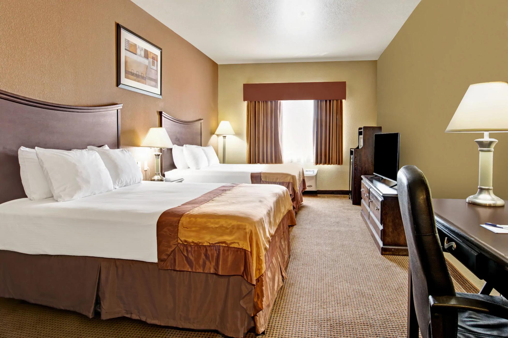 Baymont By Wyndham Decatur Hotel Bagian luar foto