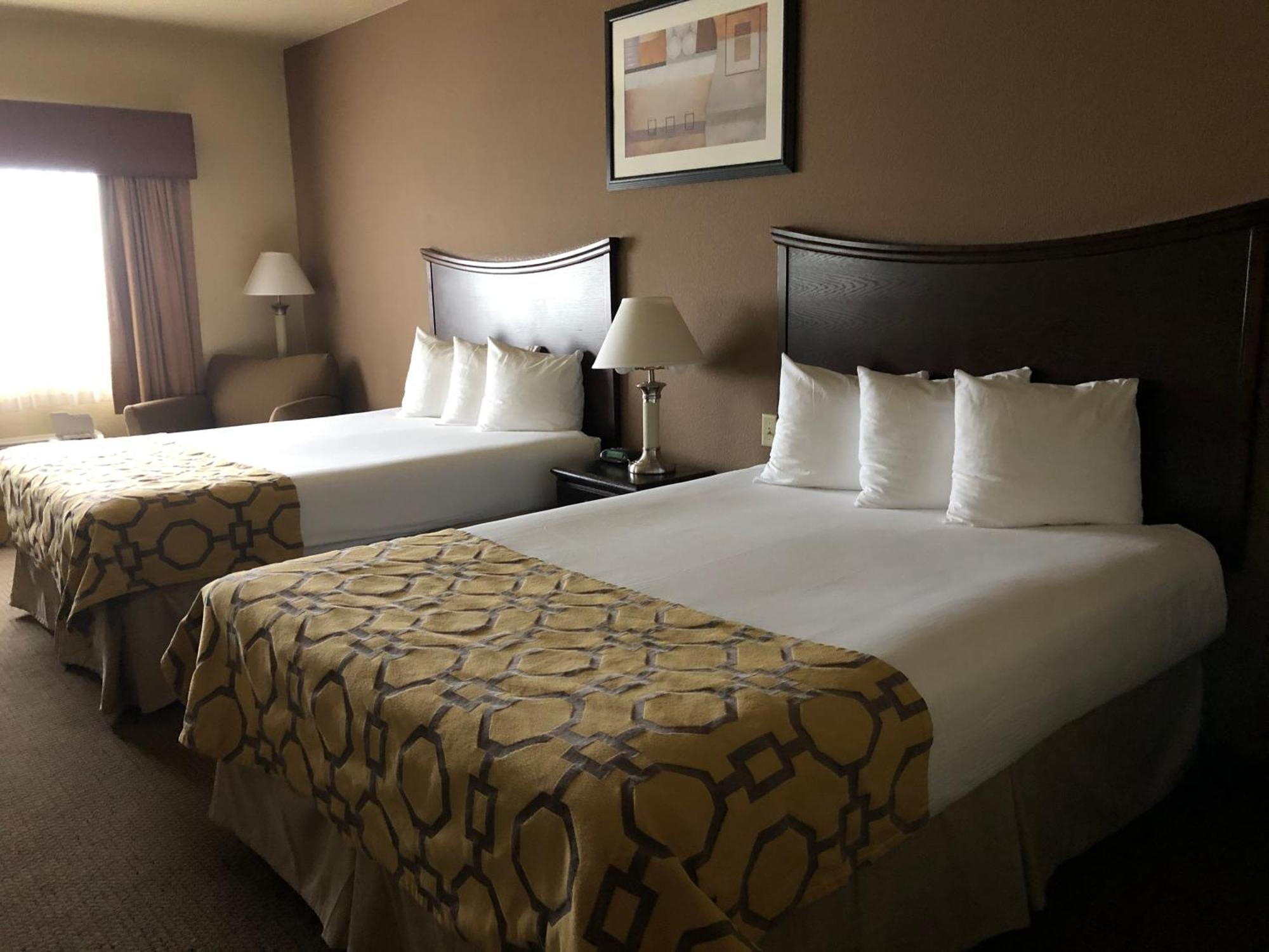 Baymont By Wyndham Decatur Hotel Bagian luar foto